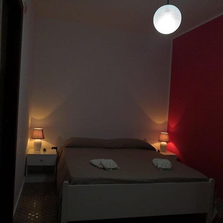 Monolocale Nel Centro Storico Bed & Breakfast Aieta ภายนอก รูปภาพ