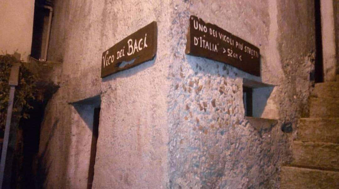 Monolocale Nel Centro Storico Bed & Breakfast Aieta ภายนอก รูปภาพ