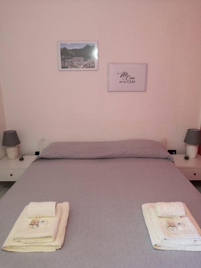 Monolocale Nel Centro Storico Bed & Breakfast Aieta ภายนอก รูปภาพ