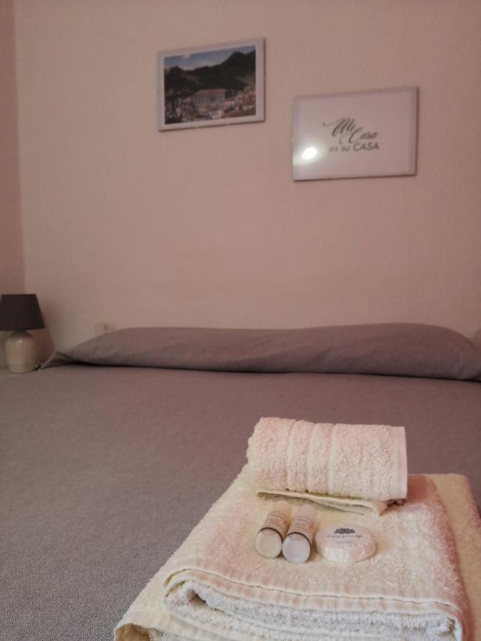 Monolocale Nel Centro Storico Bed & Breakfast Aieta ภายนอก รูปภาพ